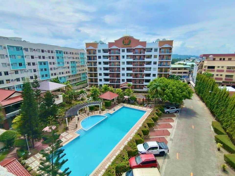 Kelsey'S Homestay At Magallanes Residences Condominium Davao Exterior photo